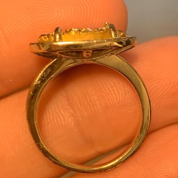 Gold Kendra Scott Drusy ring - Picture 3 of 6